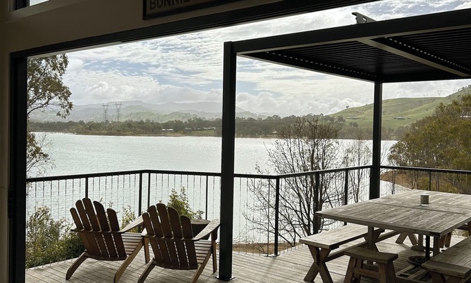 Bonnie Doon House | Waterfront views at Bonnie Doon
