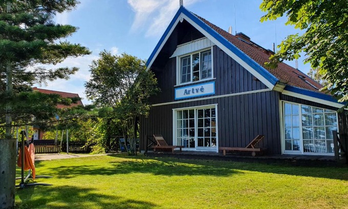 Neringa House | Waterfront Villa Artvė with sauna - self check-in