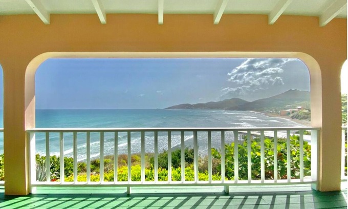Grapetree House | WATERFRONT Villa which offers truly Breathtaking Views & a sense of Tranquility