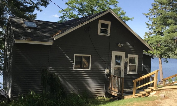 Lebanon Cottage | Waterfront With Amazing Views of Maine and New Hampshire!