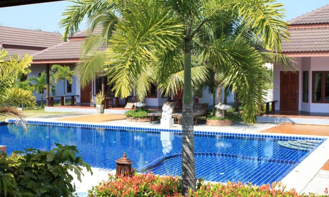 Pranburi Resort | Waterside Resort