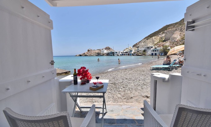 Firopotamos Apartment | Wave apartment on the beach - Blue Mare Apartments