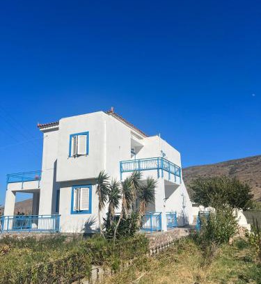 Ormos Korthiou Apartment | Waves and Wonders Apartment