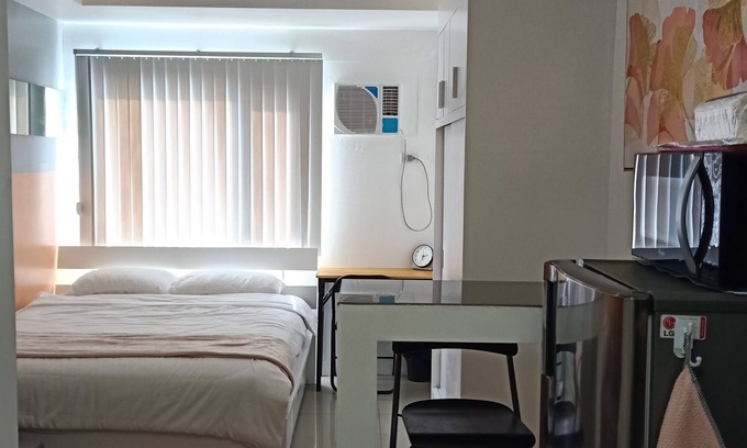 Valenzuela Condo | We accommodates all travellers ✨