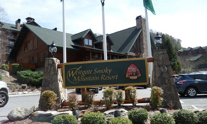 Gatlinburg Resort | We own 2 bedroom deluxe 1 week every year.