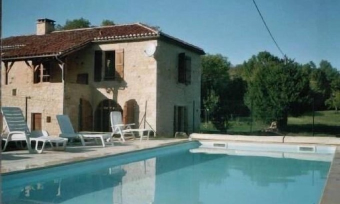 Puy-l'Eveque Cottage | Welcome at Clos du mayne, farm in the quercy in the middle of forest !