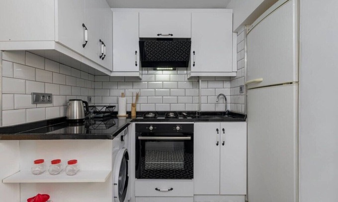 Bebek Apartment | Welcome to our sweet 2 bedroom / 1bathroom cozy home in the heart of Bebek close to the bosphorus