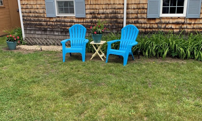 Pine Point Cottage | Welcome To Salty Breezes 2/BD Cottage Located At Tween Waters