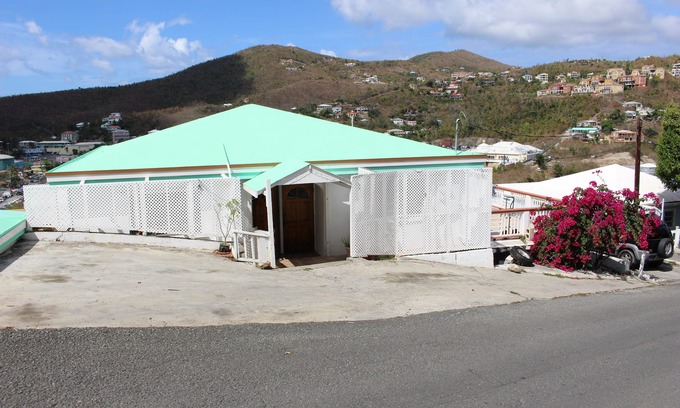 Estate Enighed House | Welcome to St John!