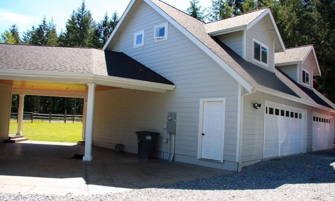 McKenna House | Welcome to The Loft at The Nisqually Highland Ranch