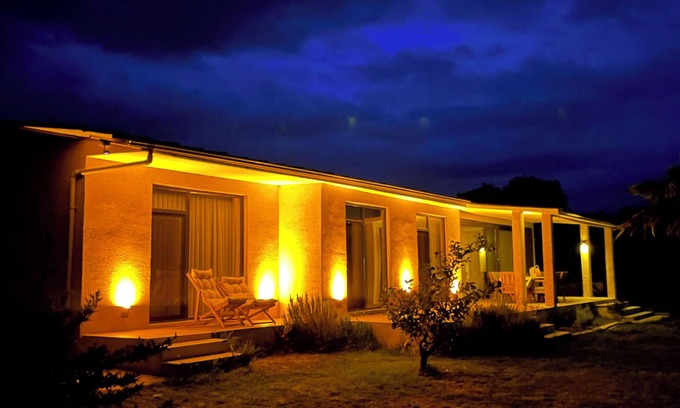 Orhangazi Villa | Welcome to Villa Moon - The Lake House