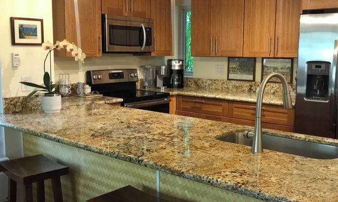 Kihei Condo | Welcome to your happy place! Home away from home in Paradise!