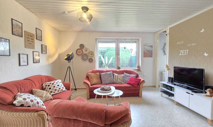 Hage House | Welcome to your modern vacation bungalow Lütte Uttied in idyllic Berumbur