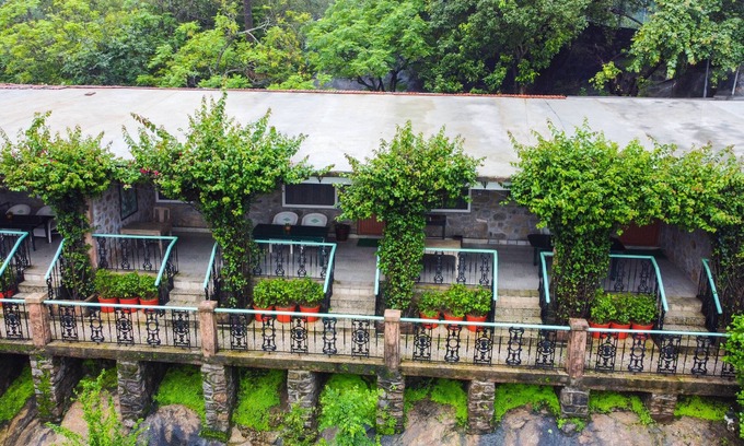 Mount Abu Hotel | WelcomHeritage Connaught House