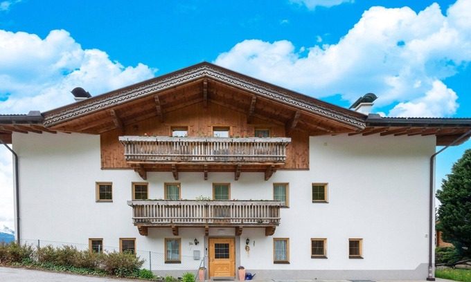 Gattererberg Apartment | Welcoming apartment in Stummerberg with terrace