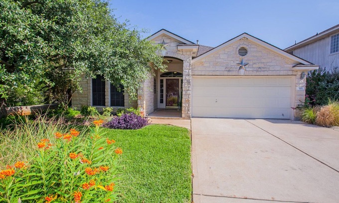 Cedar Park House | Well Situated Doll House In The Heart Of Cedar Park