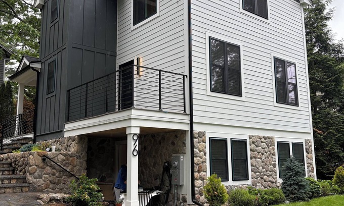 Wellesley House | Wellesley Spacious and Modern