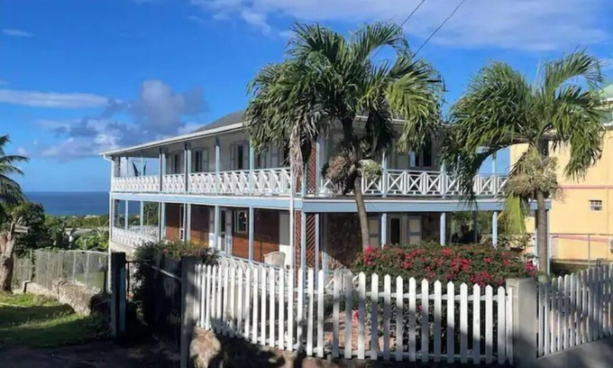 Charlestown House | West Indian style house with views of the sea and Nevis Peak