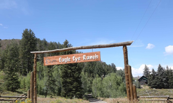 Granby House | Western Ranch House in Colorado Rocky Mountains - Accommodates 14 Guests