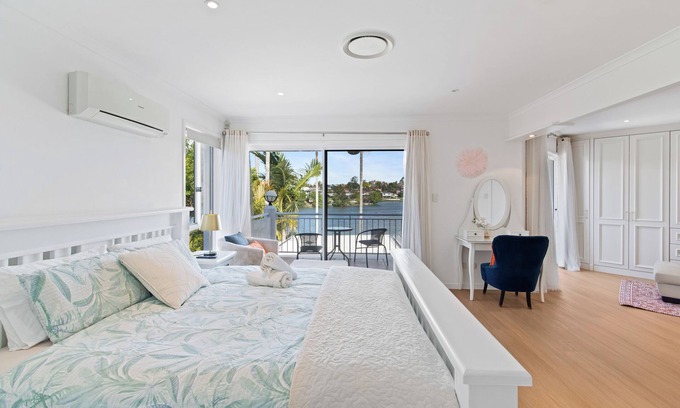 Westlake House | Westlake Getaway: Relaxing Pool & Golf Links
