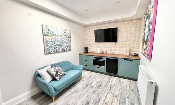 New Toronto Hotel | Westlake Hotel - The Bye, Felicia Suite