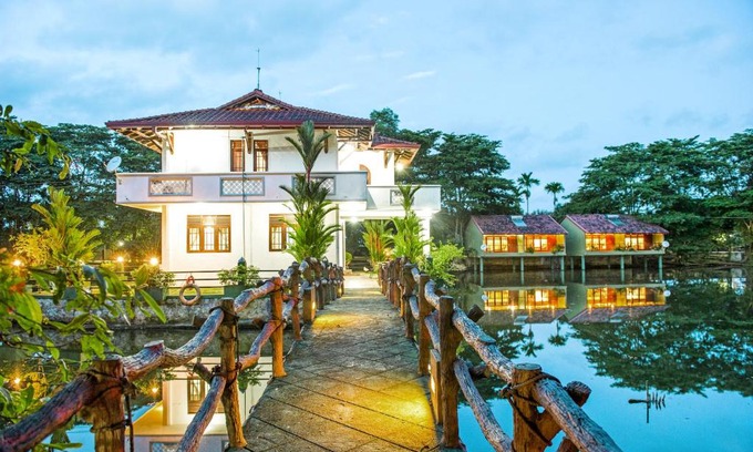 Gampaha Resort | Wet Water Airport Resort