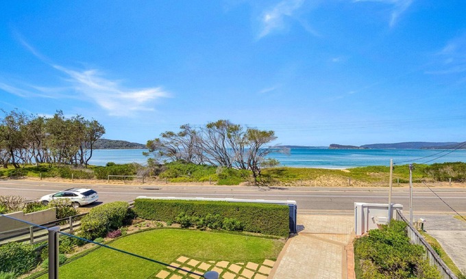 Umina Beach House | WhataView @ Umina Beach