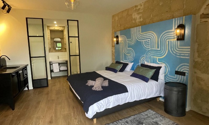 Candes-Saint-Martin House | When heritage, art and well-being meet