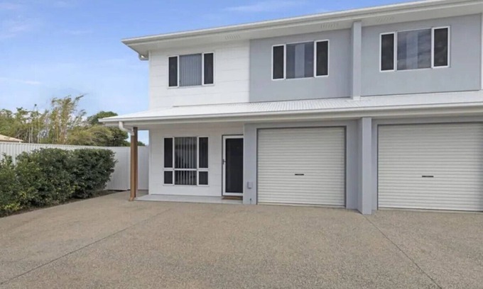 Bargara House | Where are you staying? “The Other Place”!