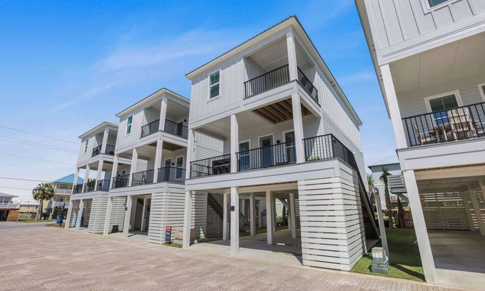 Gulf Shores House | Whimsical Way 4 beds, 4 baths, NEW, near Beach
