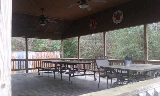 Newton Hotel | Whispering Creek Lodging & RV Resort