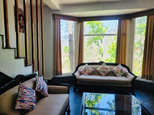 Lansdowne Other | Whispering Pine Villa