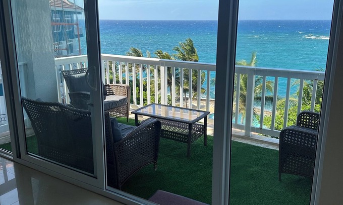 Epworth Villa | Whispering seas villa