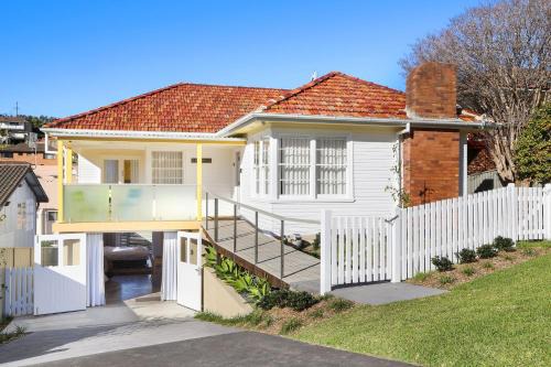 Terrigal House | White Beach - Whole Property