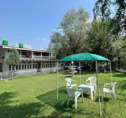 Nagin Bagh House | White House