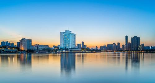 Guangzhou Hotel | White Swan Hotel