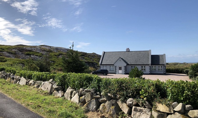 Carraroe House | Whole house located in Carraroe,Co.Galway