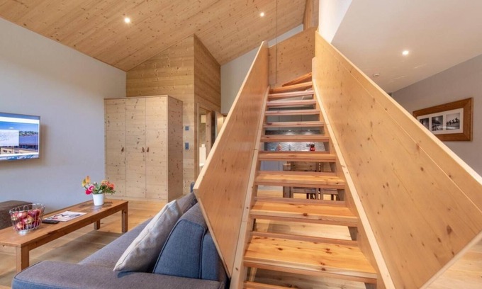 Vercorin Apartment | Wifi, ski-in/ski-out & foot of the slopes, sauna, hammam, tv, ski locker, 84m², Vercorin