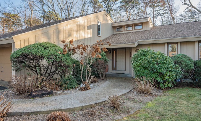 Silver Beach House | Wild Harbour Estates 4BD, 2.5 BA Contemporary-Association Beach, Central A/C, Outdoor Shower