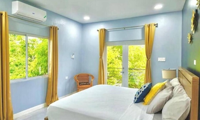 Negril Villa | Williams Manor [Across From Ricks Cafe Negril]