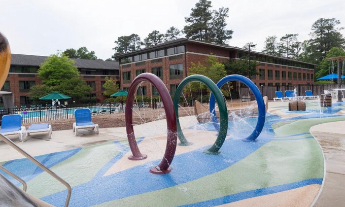 Williamsburg Hotel | Williamsburg Woodlands Hotel & Suites, an official Colonial Williamsburg Hotel
