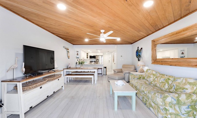 New Smyrna Beach Condo | Win-San A214 Ocean View 2/2 Fully Renovated Unit! Steps to Flagler Avenue!