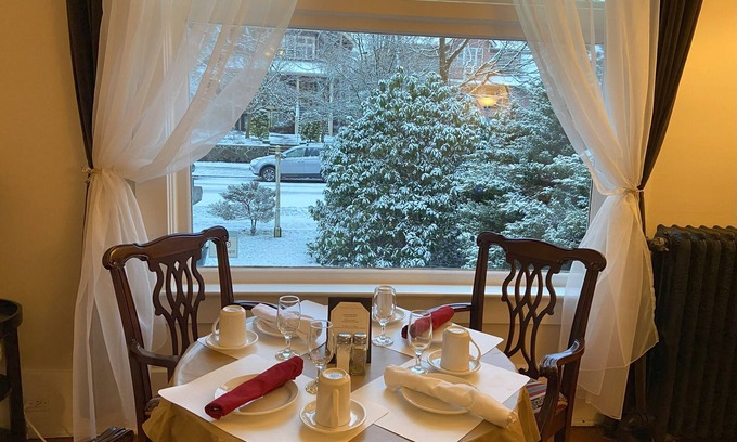Mount Pleasant Bed & Breakfast | Windsor Guest House