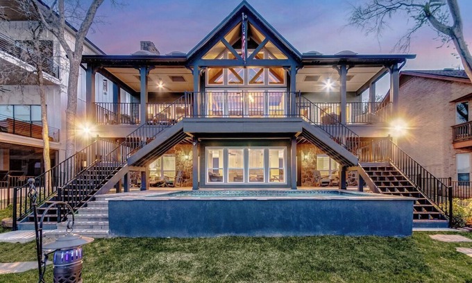 Walden on Lake Conroe House | Windswept · Lakefront Sunsets - Pool & Spa at Happy Place