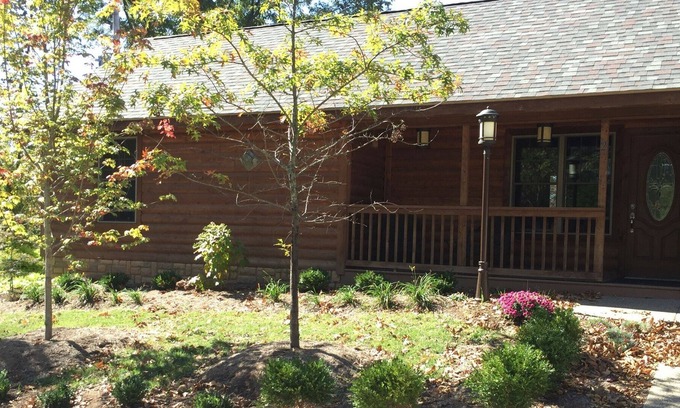 Carbondale Cabin | Wine Trail Cabin, 2015 Built, Carbondale, Southern IL - Giant City State Park