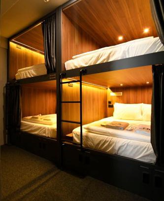 Chinatown Hotel | Wink at McCallum Street