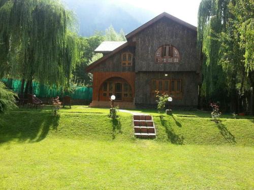 Laripora Hotel | Winterfell the Stay Cottage Pahalgam
