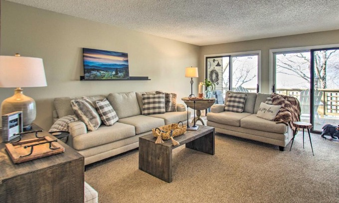 Nellysford Apartment | Wintergreen Resort Condo Walk to Ski Lift!