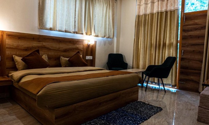 Bhagsu Nag House | Winterstone studio