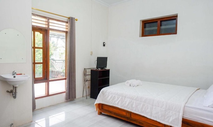 Bantul Hotel | Wisma Sanggrahan Syariah Yogyakarta Mitra RedDoorz